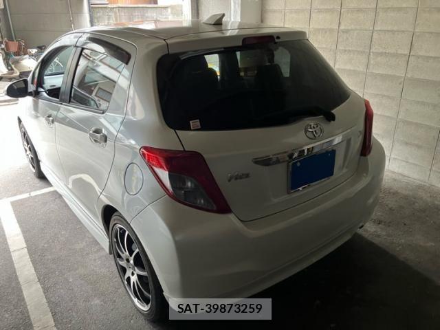 Toyota VITZ 2013-06 8410955-3