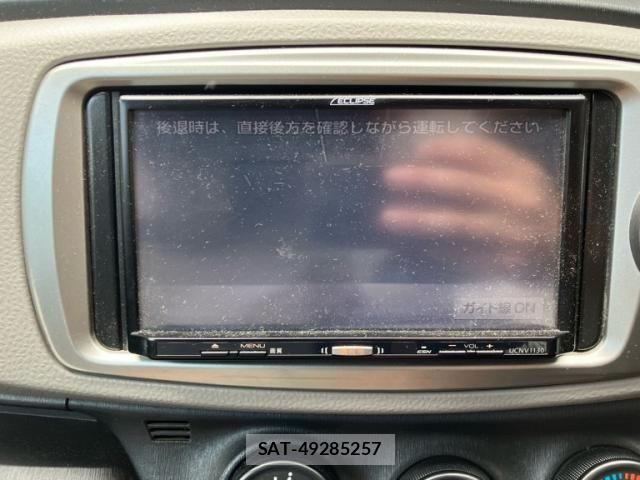 Toyota VITZ 2011-11 8410967-22