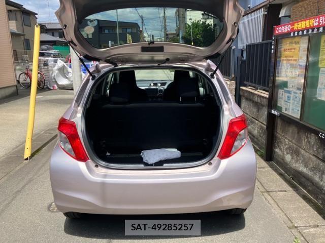Toyota VITZ 2011-11 8410967-5