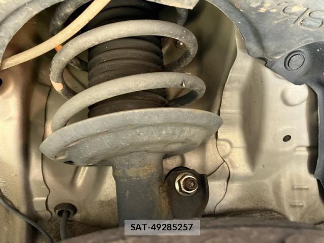 Toyota VITZ 2011-11 8410967-7