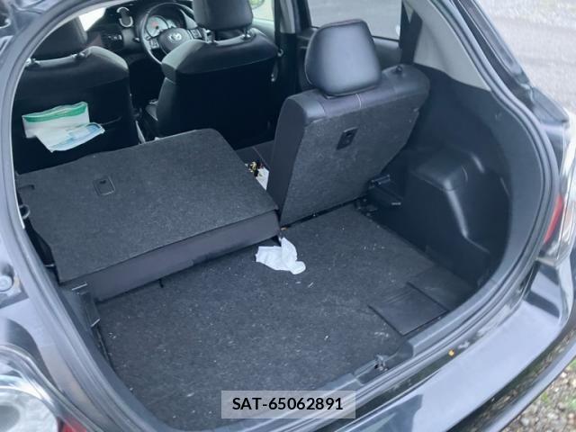 Toyota VITZ 2014-08 8415700-7