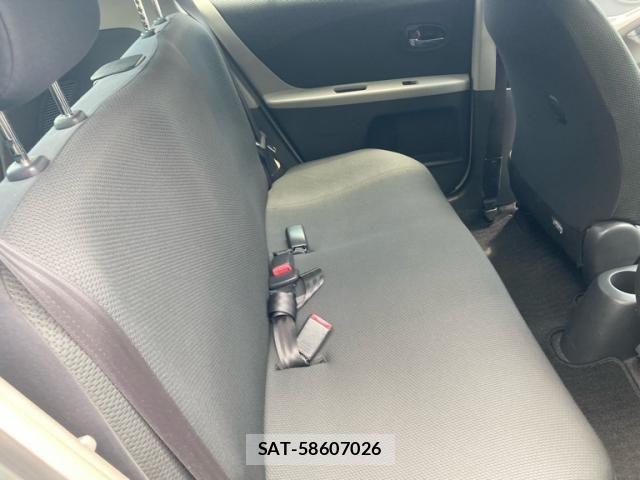 Toyota VITZ 2010-01 8415717-12