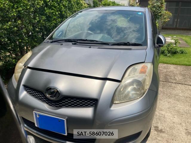 Toyota VITZ 2010-01 8415717-1