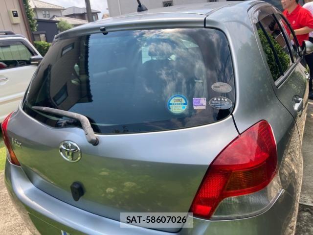Toyota VITZ 2010-01 8415717-7