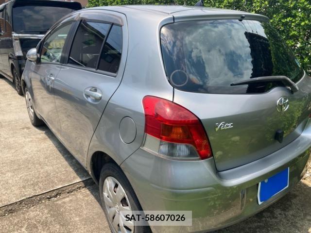Toyota VITZ 2010-01 8415717-8