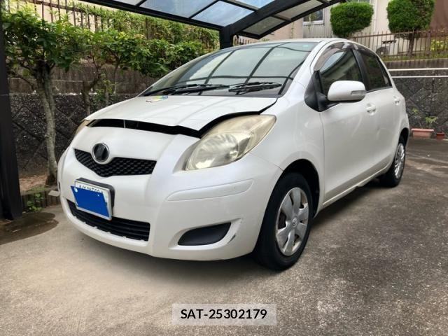 Toyota VITZ 2007-12 8415712-0