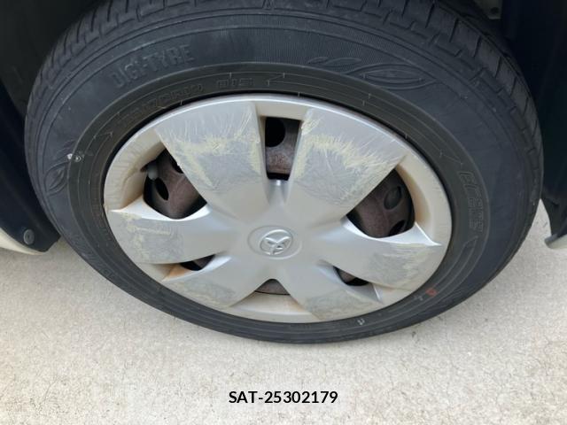 Toyota VITZ 2007-12 8415712-2