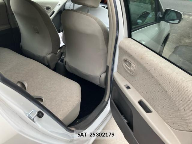 Toyota VITZ 2007-12 8415712-4