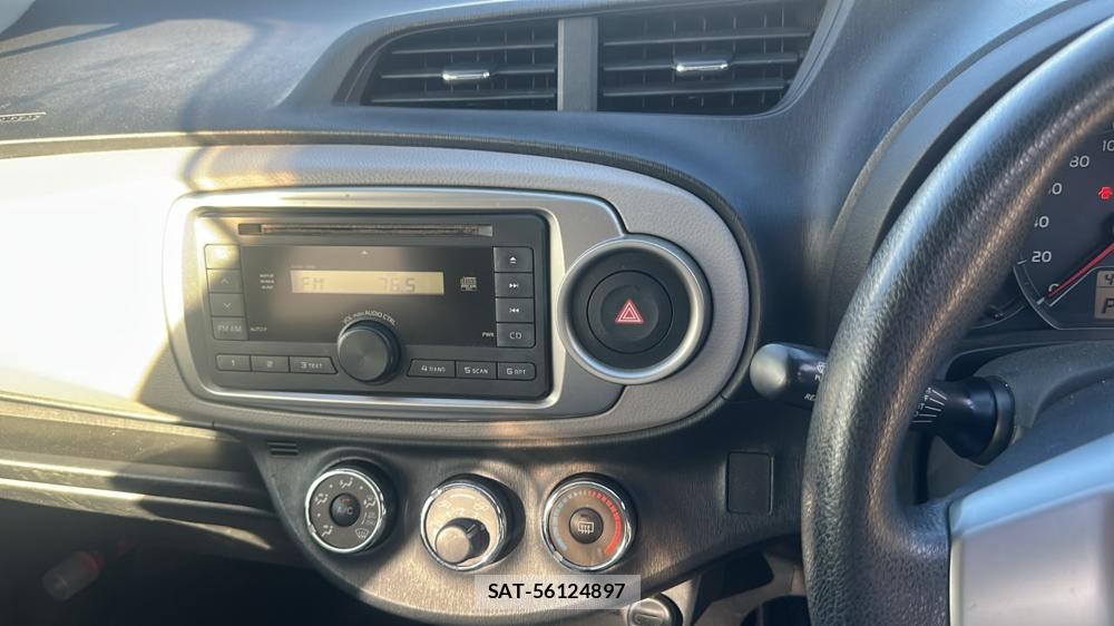 Toyota VITZ 2012 7230130-17