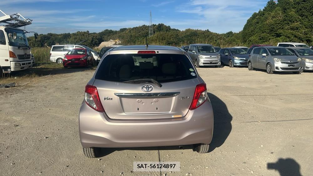Toyota VITZ 2012 7230130-3