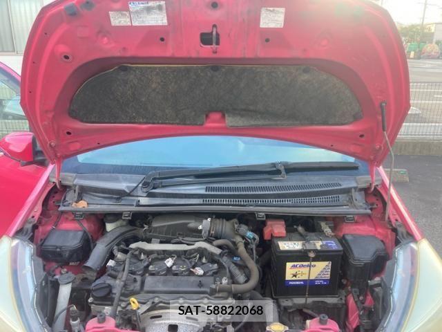 Toyota VITZ 2011-09 8439051-9