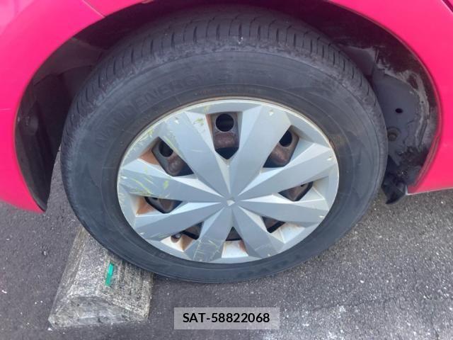 Toyota VITZ 2011-09 8439051-11