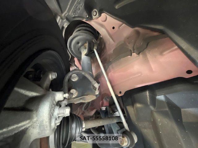 Toyota VITZ 2019-10 8439048-19