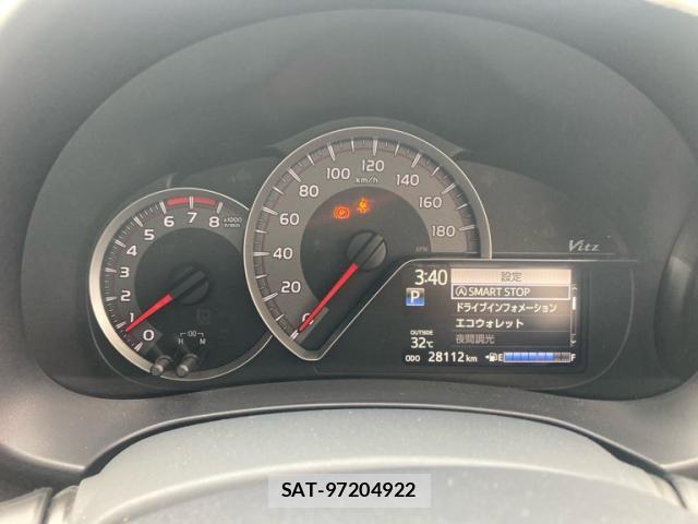 Toyota VITZ 2015-10 8439050-10