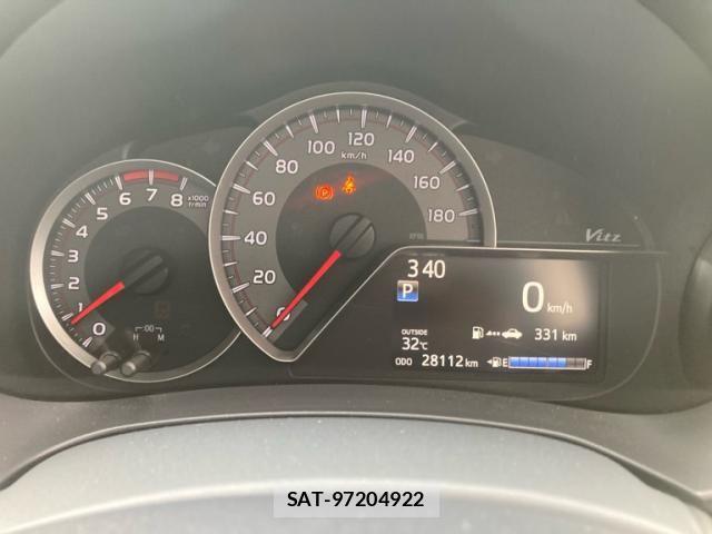 Toyota VITZ 2015-10 8439050-11