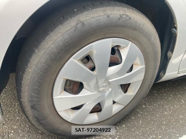 Toyota VITZ 2015-10 8439050-3