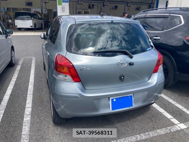 Toyota VITZ 2008-01 8439052-3