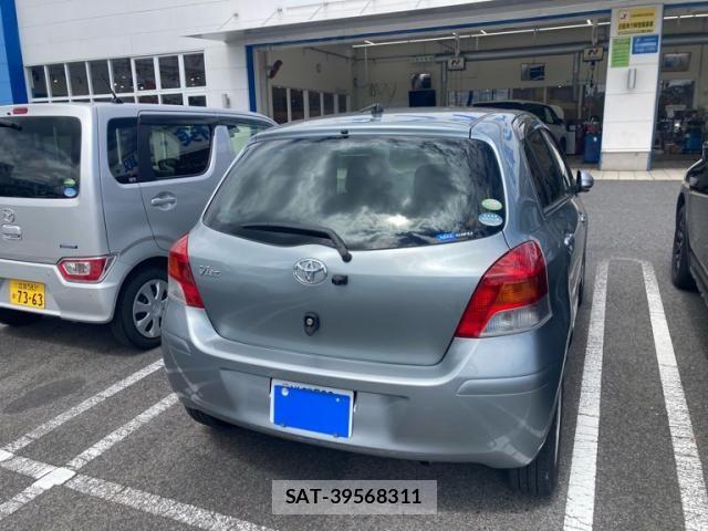 Toyota VITZ 2008-01 8439052-4
