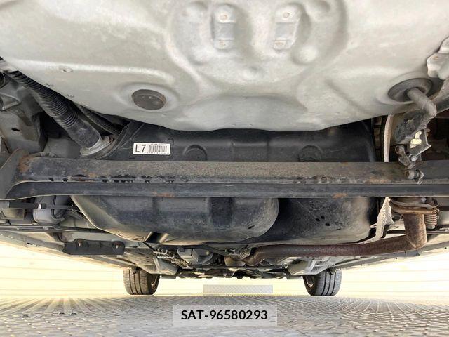 Toyota VITZ 2014-04 8439049-17