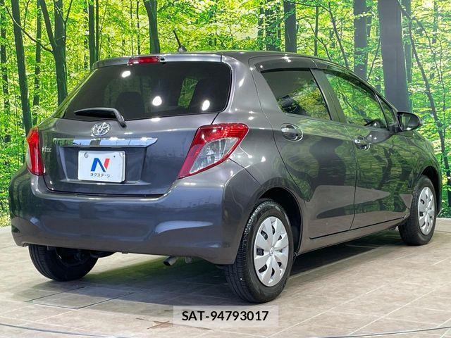 Toyota VITZ 2013-12 8458722-16