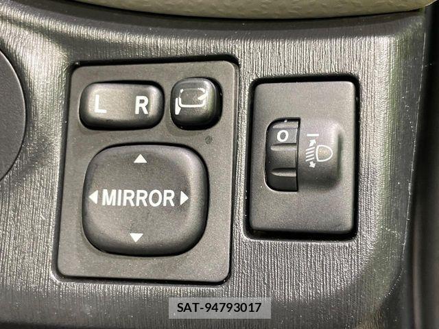 Toyota VITZ 2013-12 8458722-5