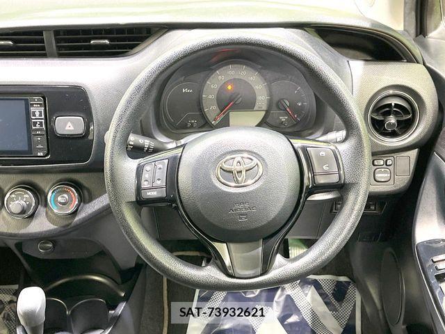 Toyota VITZ 2016-09 8458723-7