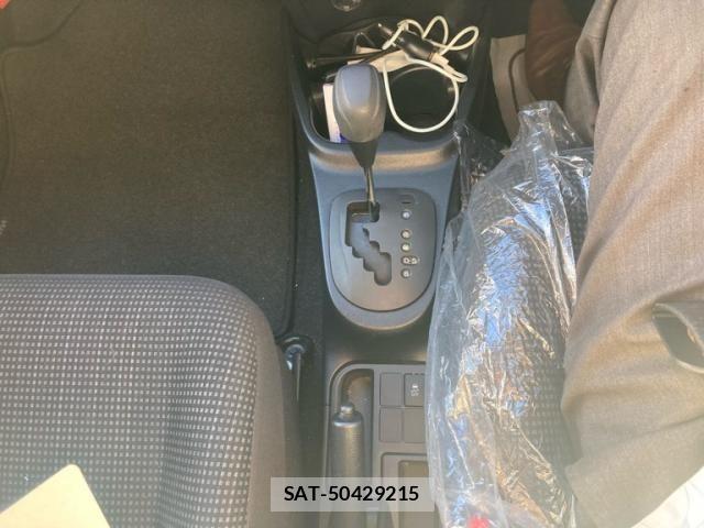 Toyota VITZ 2019-11 8458721-25