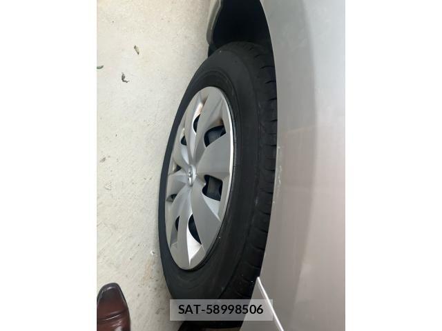 Toyota VITZ 2012-09 8458725-9