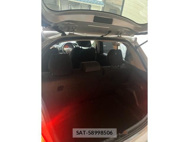 Toyota VITZ 2012-09 8458725-6