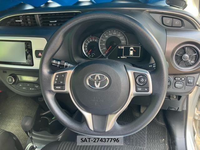 Toyota VITZ 2015-09 8486227-13