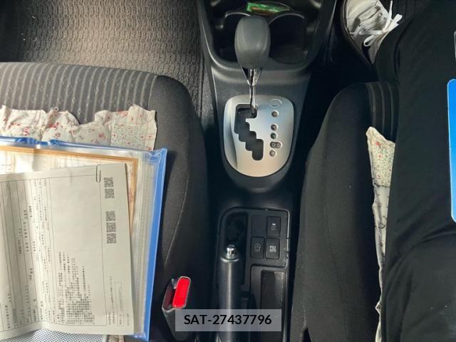 Toyota VITZ 2015-09 8486227-18
