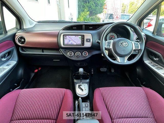 Toyota VITZ 2015-09 8486226-1