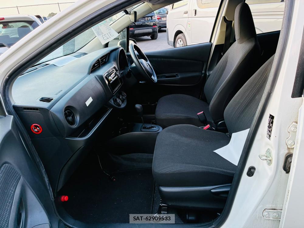 Toyota VITZ 2019-07 8298891-10