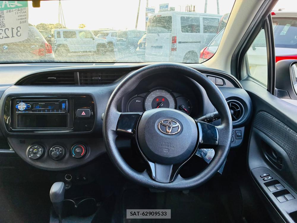 Toyota VITZ 2019-07 8298891-13