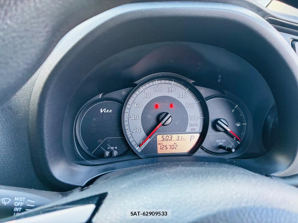 Toyota VITZ 2019-07 8298891-15