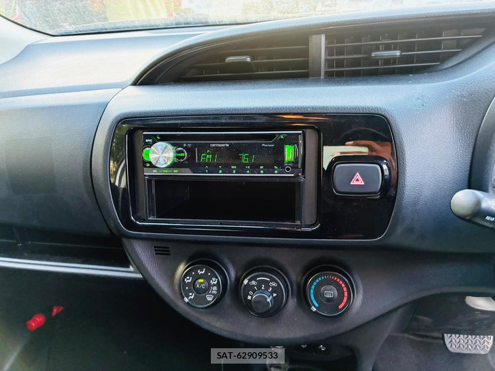 Toyota VITZ 2019-07 8298891-17