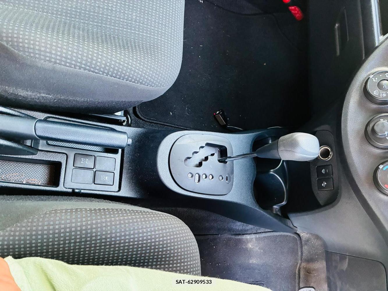 Toyota VITZ 2019-07 8298891-18