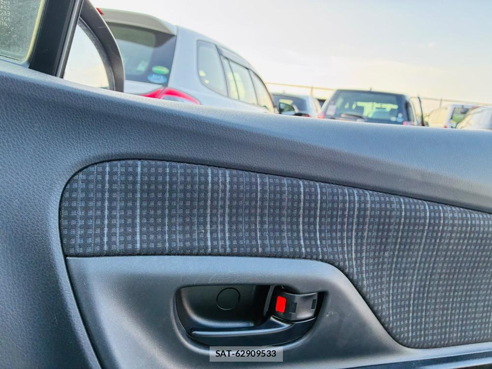 Toyota VITZ 2019-07 8298891-19