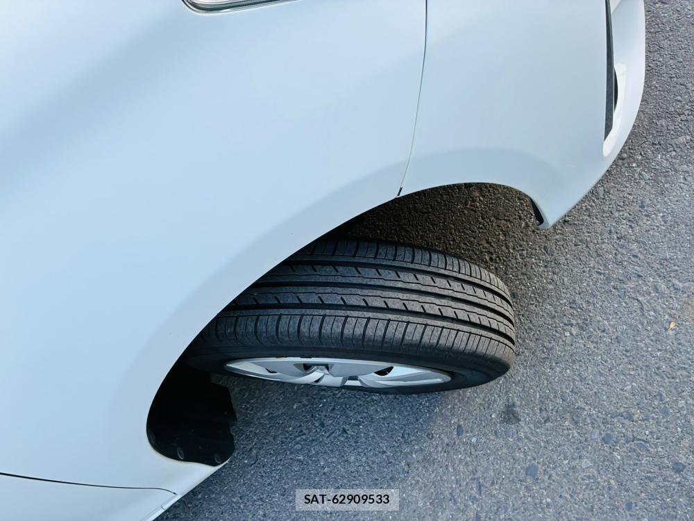 Toyota VITZ 2019-07 8298891-31