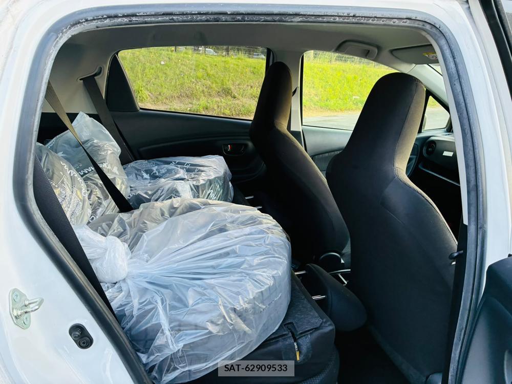 Toyota VITZ 2019-07 8298891-8