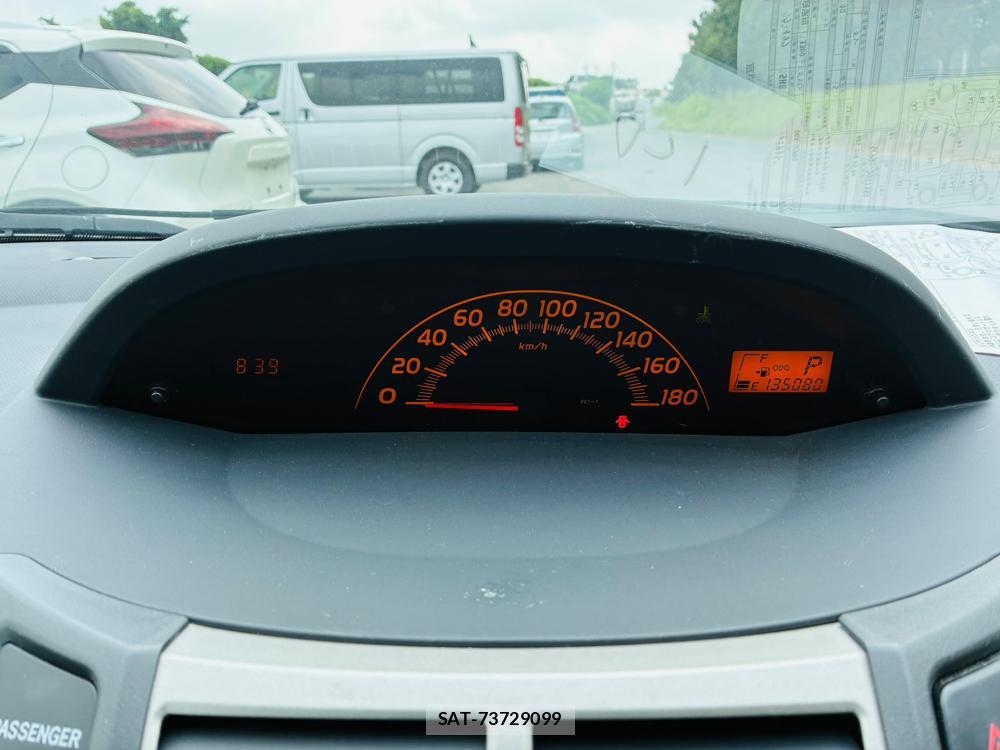 Toyota VITZ 2008-05 8079877-13