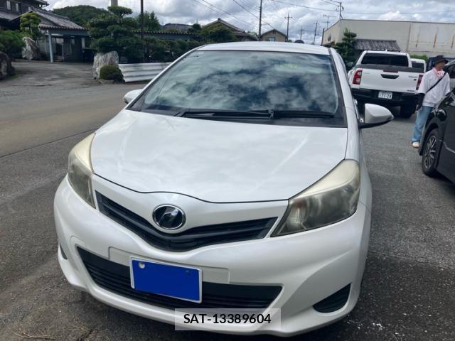 Toyota VITZ 2012-09 8528046-1