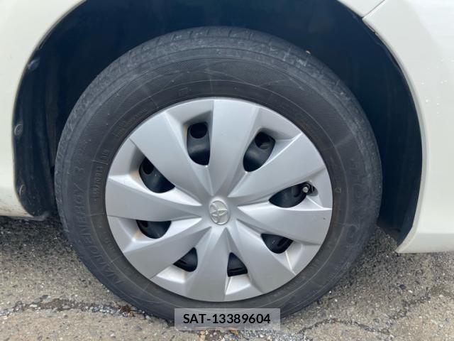 Toyota VITZ 2012-09 8528046-3