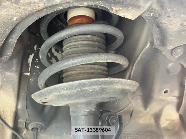 Toyota VITZ 2012-09 8528046-5