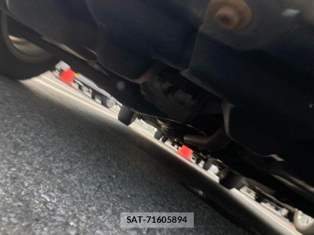Toyota VITZ 2005-11 8528061-4