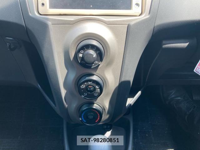 Toyota VITZ 2010-07 8528060-17