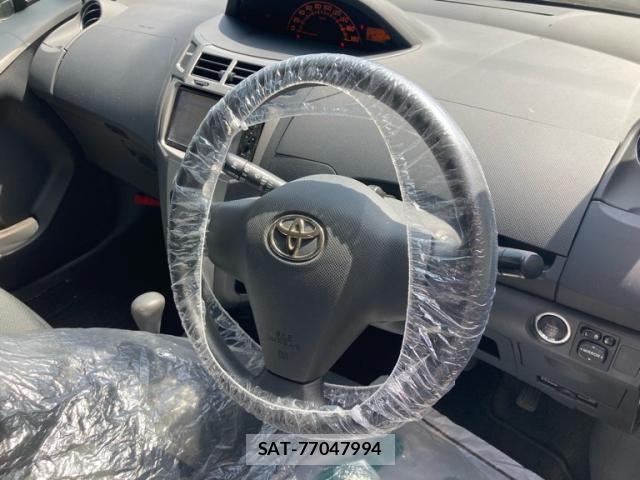 Toyota VITZ 2010-08 8528054-13