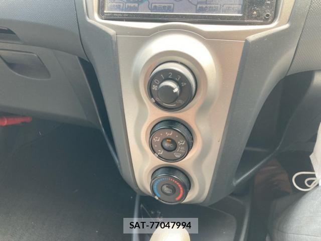 Toyota VITZ 2010-08 8528054-16