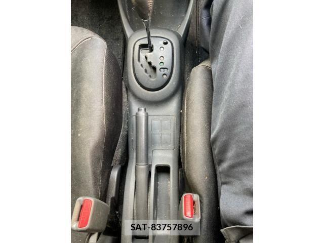 Toyota VITZ 2005-10 8528052-12