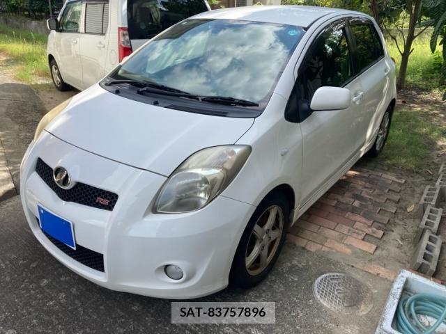 Toyota VITZ 2005-10 8528052-1